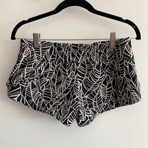 Lululemon activewear/swim shorts